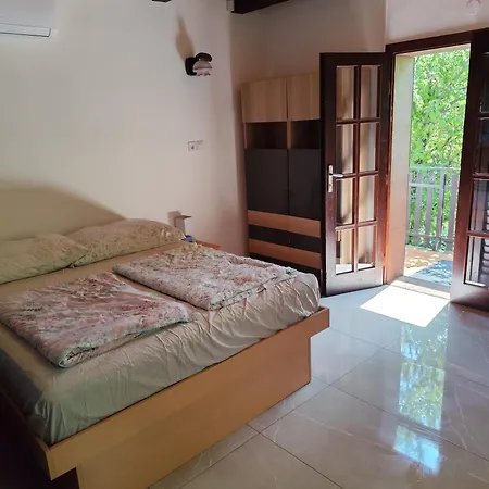 Balassa Weekendhouse *